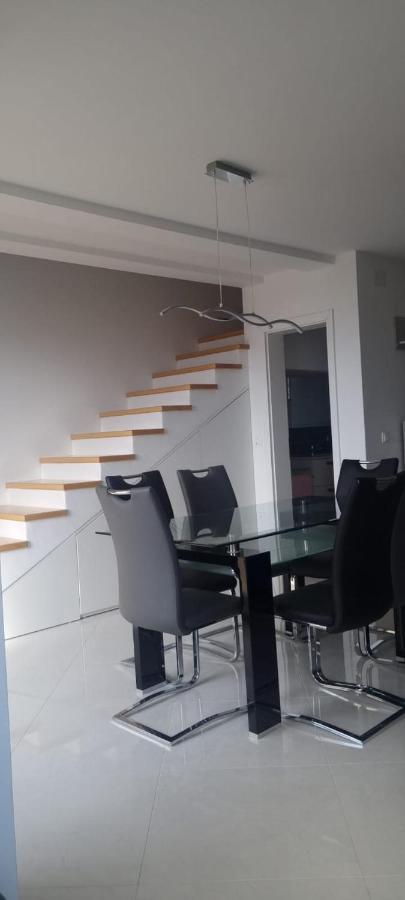 Apartmani Lanterna คิร์ก ภายนอก รูปภาพ